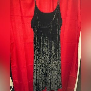 Black Velvet circle dress by Who What Wear